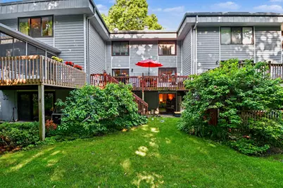 2424 E Collier Avenue SE, Grand Rapids, MI 49546 - Photo 3