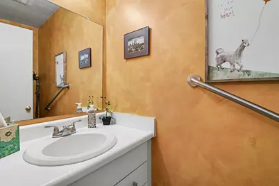 2424 E Collier Avenue SE, Grand Rapids, MI 49546 - Photo 9