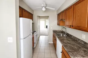 31548 Orchard Creek, Farmington Hills, MI 48334 - Photo 3