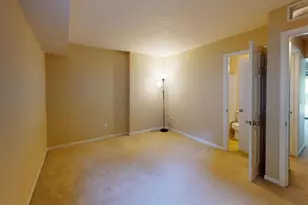 275 Briarcrest Dr, Ann Arbor, MI 48104 - Photo 11