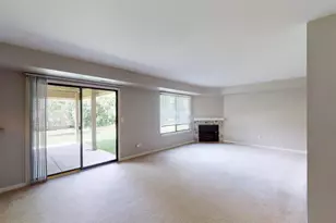 275 Briarcrest Dr, Ann Arbor, MI 48104 - Photo 5