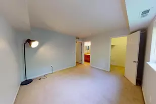 275 Briarcrest Dr, Ann Arbor, MI 48104 - Photo 15