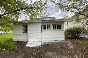 255 High St, Benton Harbor, MI 49022 - Photo 21