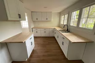 255 High St, Benton Harbor, MI 49022 - Photo 7
