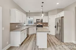 5697 Victoria St, Allendale, MI 49401 - Photo 13