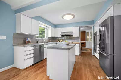 1433 Sherwood Avenue SE, Grand Rapids, MI 49506 - Photo 9