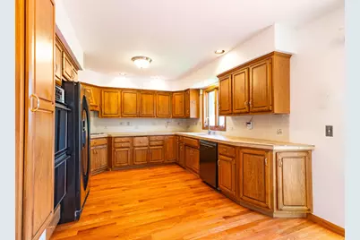 8805 Stadium Drive, Kalamazoo, MI 49009 - Photo 11
