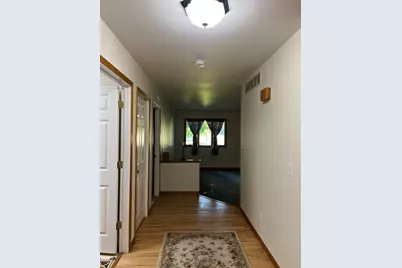 23568 Bohn Road, Belleville, MI 48111 - Photo 7