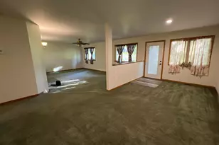 23568 Bohn Rd, Belleville, MI 48111 - Photo 11