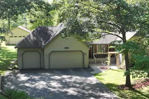 23568 Bohn Rd, Belleville, MI 48111 - Photo 3