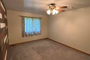 23568 Bohn Rd, Belleville, MI 48111 - Photo 19