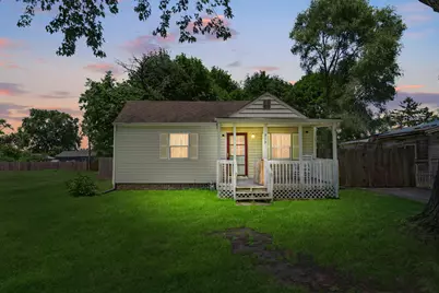 313 Elizabeth Street, Buchanan, MI 49107 - Photo 1