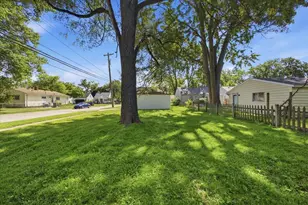 4412 Columbus St, Wayne, MI 48184 - Photo 15