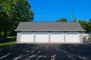 117 S W, Hillsdale, MI 49242 - Photo 9