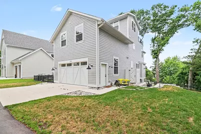 258 W Lowell Street, Pentwater, MI 49449 - Photo 5