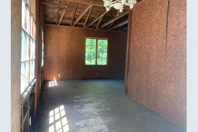 2648 N Lakeshore Drive, Ludington, MI 49431 - Photo 27