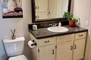 945 Pembroke St SE, Grand Rapids, MI 49508 - Photo 23