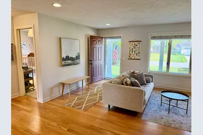 945 Pembroke Street SE, Grand Rapids, MI 49508 - Photo 5
