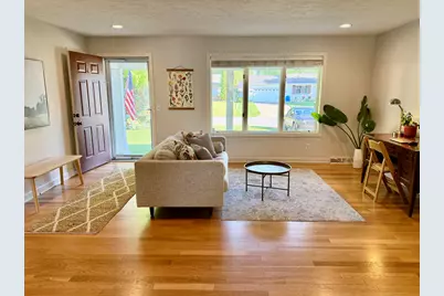 945 Pembroke Street SE, Grand Rapids, MI 49508 - Photo 7
