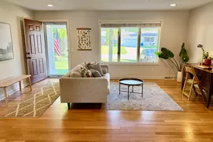 945 Pembroke St SE, Grand Rapids, MI 49508 - Photo 7