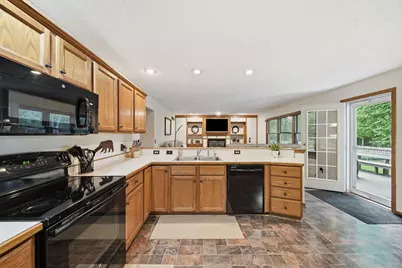 11860 Millstone Drive, Grand Ledge, MI 48837 - Photo 13