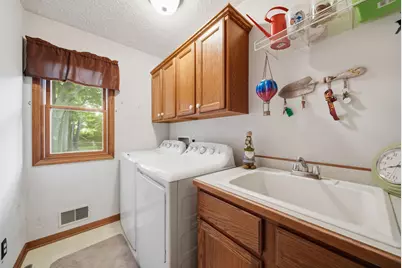 11860 Millstone Drive, Grand Ledge, MI 48837 - Photo 19