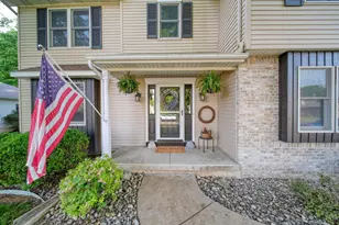11860 Millstone Dr, Grand Ledge, MI 48837 - Photo 5