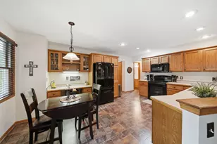 11860 Millstone Dr, Grand Ledge, MI 48837 - Photo 15