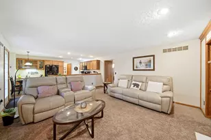 11860 Millstone Dr, Grand Ledge, MI 48837 - Photo 17