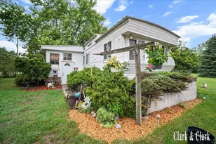 1511 E Croton Dr, Newaygo, MI 49337 - Photo 13