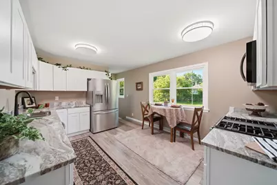 615 Rock Street, Jackson, MI 49202 - Photo 9