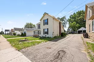 1024 Cooper St, Jackson, MI 49202 - Photo 3