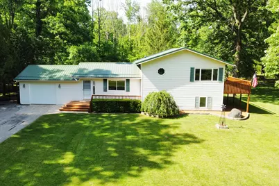 2790 W Wing Road, Mount Pleasant, MI 48858 - Photo 1