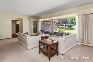 1913 Crestwood Ln, Muskegon, MI 49441 - Photo 7
