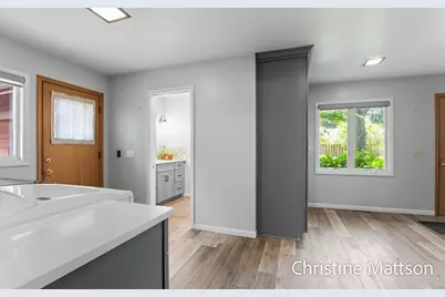 1913 Crestwood Lane, Muskegon, MI 49441 - Photo 21