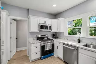23 Kellogg St, Battle Creek, MI 49037 - Photo 7