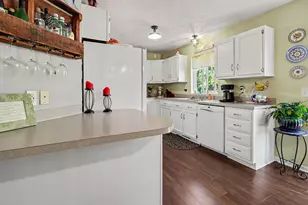 3910 Avery Dr NW, Grand Rapids, MI 49534 - Photo 11