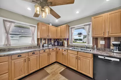 313 Ackerson Lake Drive, Jackson, MI 49201 - Photo 23