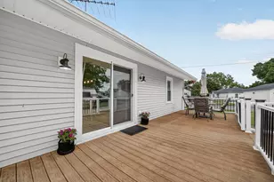 313 Ackerson Lake Dr, Jackson, MI 49201 - Photo 7