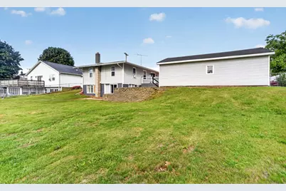 313 Ackerson Lake Drive, Jackson, MI 49201 - Photo 13