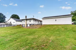 313 Ackerson Lake Dr, Jackson, MI 49201 - Photo 13