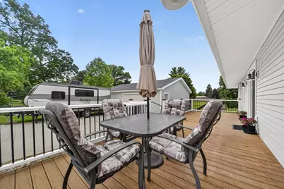 313 Ackerson Lake Drive, Jackson, MI 49201 - Photo 9