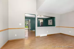 2670 Ridgecroft Dr SE, Grand Rapids, MI 49546 - Photo 15