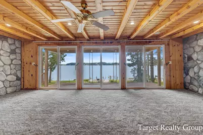 10818 Stoney Point Drive, Delton, MI 49046 - Photo 9