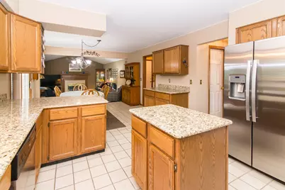 37155 Muirfield Drive, Livonia, MI 48152 - Photo 17