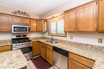 37155 Muirfield Drive, Livonia, MI 48152 - Photo 15