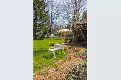 13581 Red Arrow Highway, Sawyer, MI 49125 - Photo 17