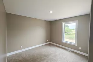 2717 Kerlikowske Rd, Benton Harbor, MI 49022 - Photo 35