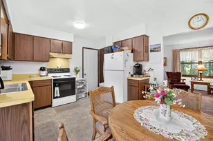 239 Pine Ridge Rd, Battle Creek, MI 49017 - Photo 17