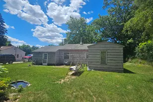 2439 S 13th St, Niles, MI 49120 - Photo 7